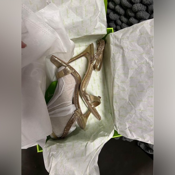 COPY - NIB Sam Edelman Ophelia Orchid Gold Pumps 7M - Picture 2 of 3